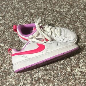 Nike Court Borough Low 2 Sneakers